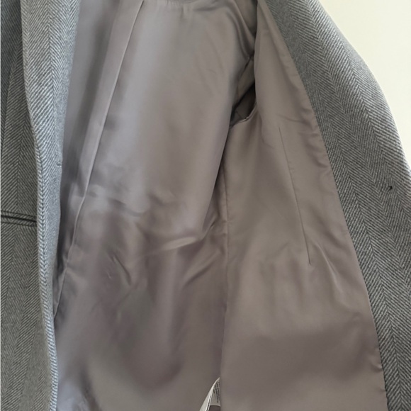 Abercrombie & Fitch Gray Herringbone Blazer Size Small - Picture 7 of 7
